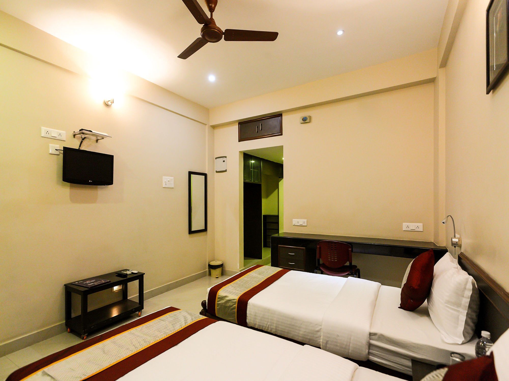 Oyo Flagship 12665 Chrompet Hotel Chennai Eksteriør billede